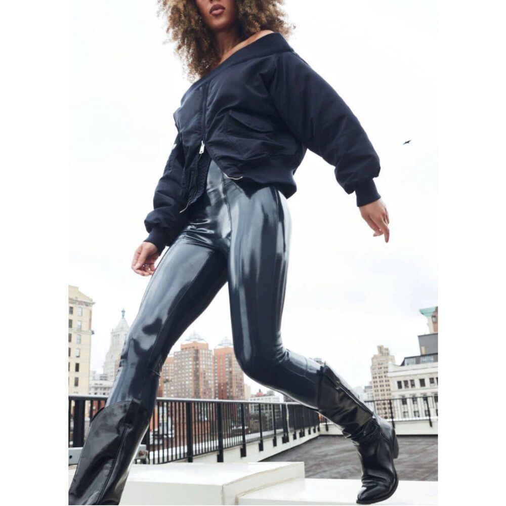 SPANX - FAUX PATENT LEATHER LEGGINGS